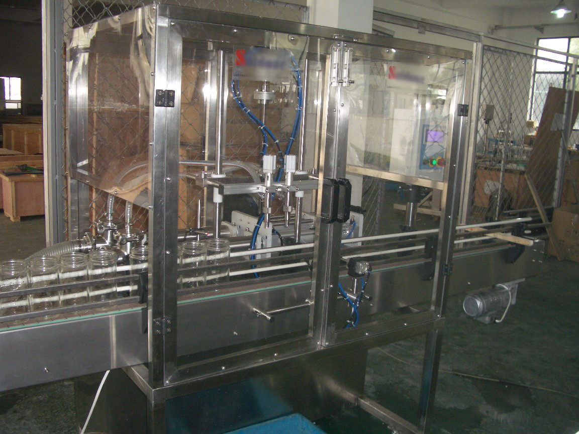 China Piston Filling / filler Machine with Blocked nozzles for Liquid Bottling of oil, detergent factory
