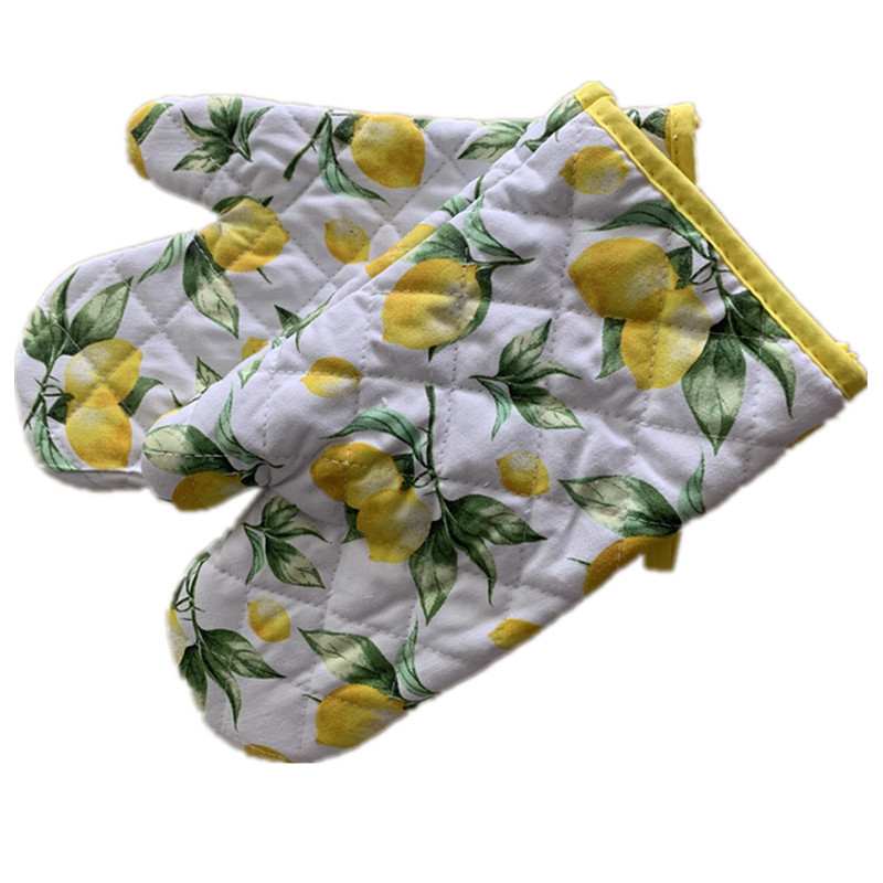 China Cute Lemon Printed Oven Mitts Heat Resistant Fabric Microwave Kitchen Gloves factory