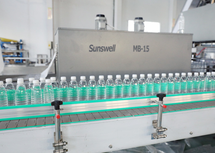 China Drinking Mineral Water Filling Machines 220V Production Line 5000BPH factory