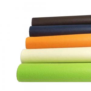 China Polypropylene Spunbond 180gsm PP Non Woven Fabric Roll Colorful factory