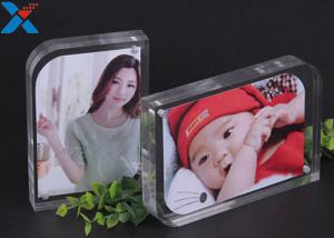 China Magnet Clear Acrylic Photo Frame Creative ARC Shape PMMA Pictures Table Frame factory