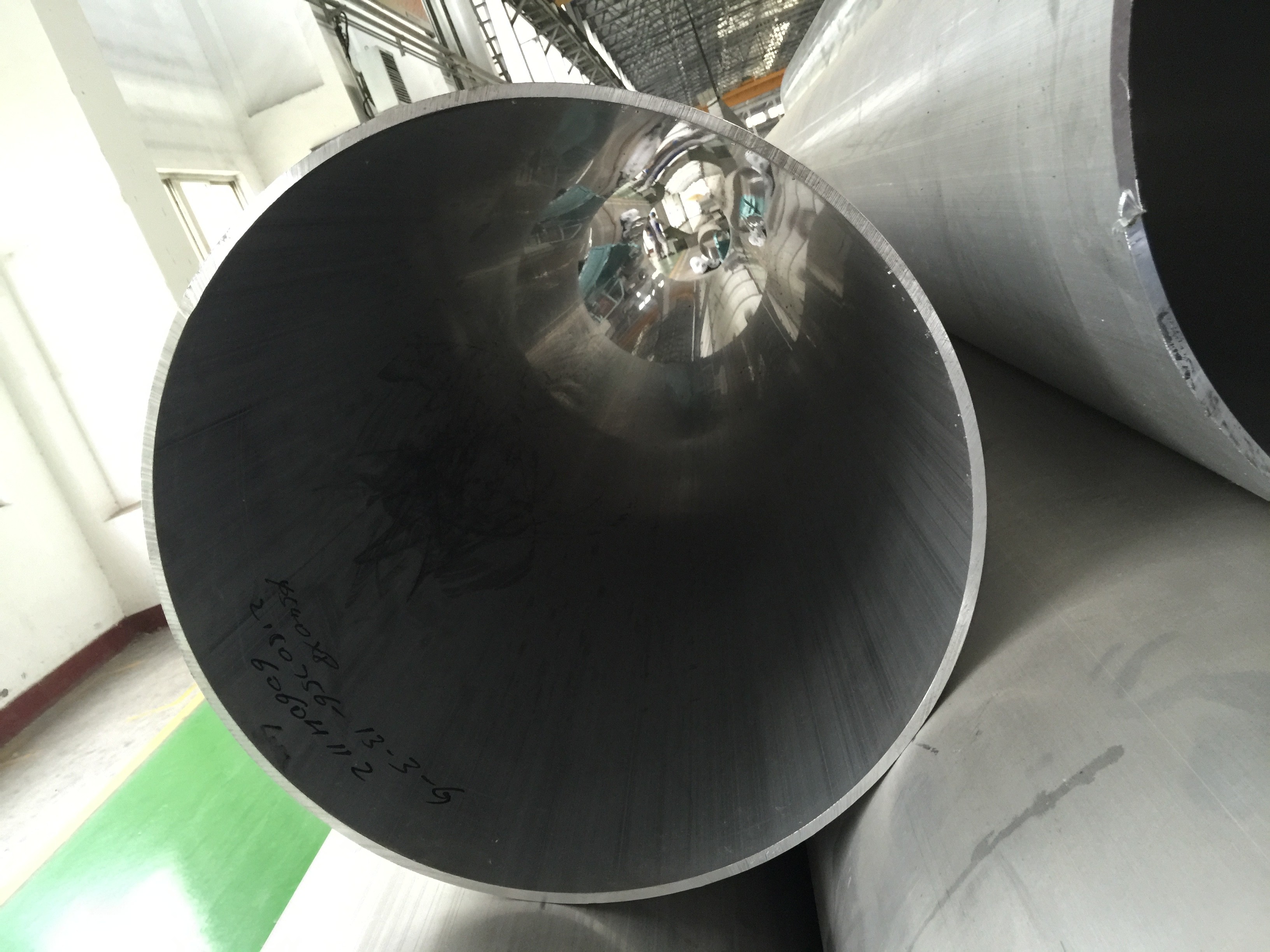 China Large Diameter Thin Wall Aluminum Tubing Aluminum 6060 H112 Sgs And Astm Standards factory