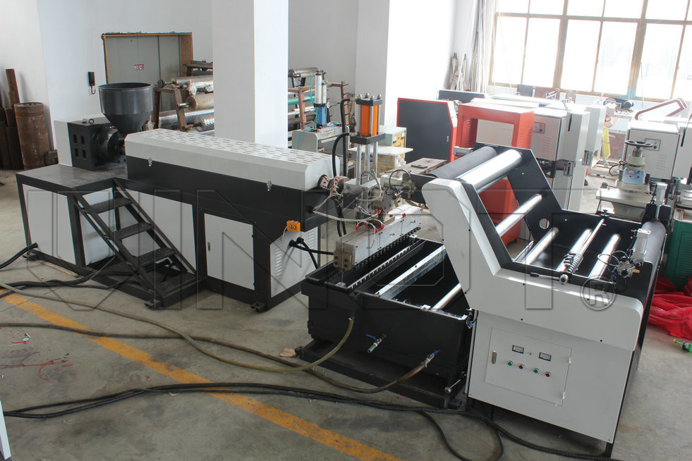 China Horizontal Type Plastic Rope Making Machine 65mm / 85mm / 95mm Screw Diameter factory
