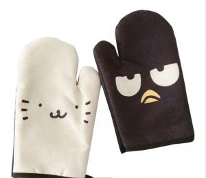 China High Temperature Heat Resistant Canvas Cartoon Oven Gloves For Baking factory
