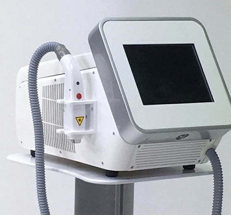 China Soprano Laser Body Hair Removal Machine , Portable Laser Hair Removal Equipment factory