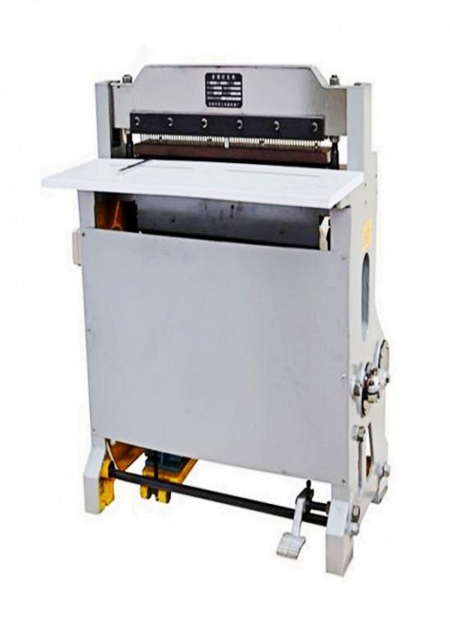 China Semi Automatic Wire O Punching Machine For Wire Comb Spiral Coil Binding factory