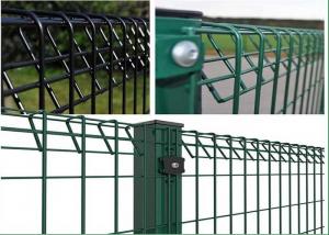 China Roll Top 4mm BRC Welded Wire Mesh Fence Square Post factory