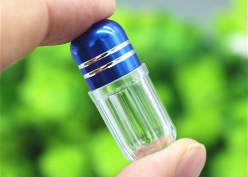 China 56mm Clear Plastic Medicine Bottles 5g Cylindrical Mini Pill Cases factory