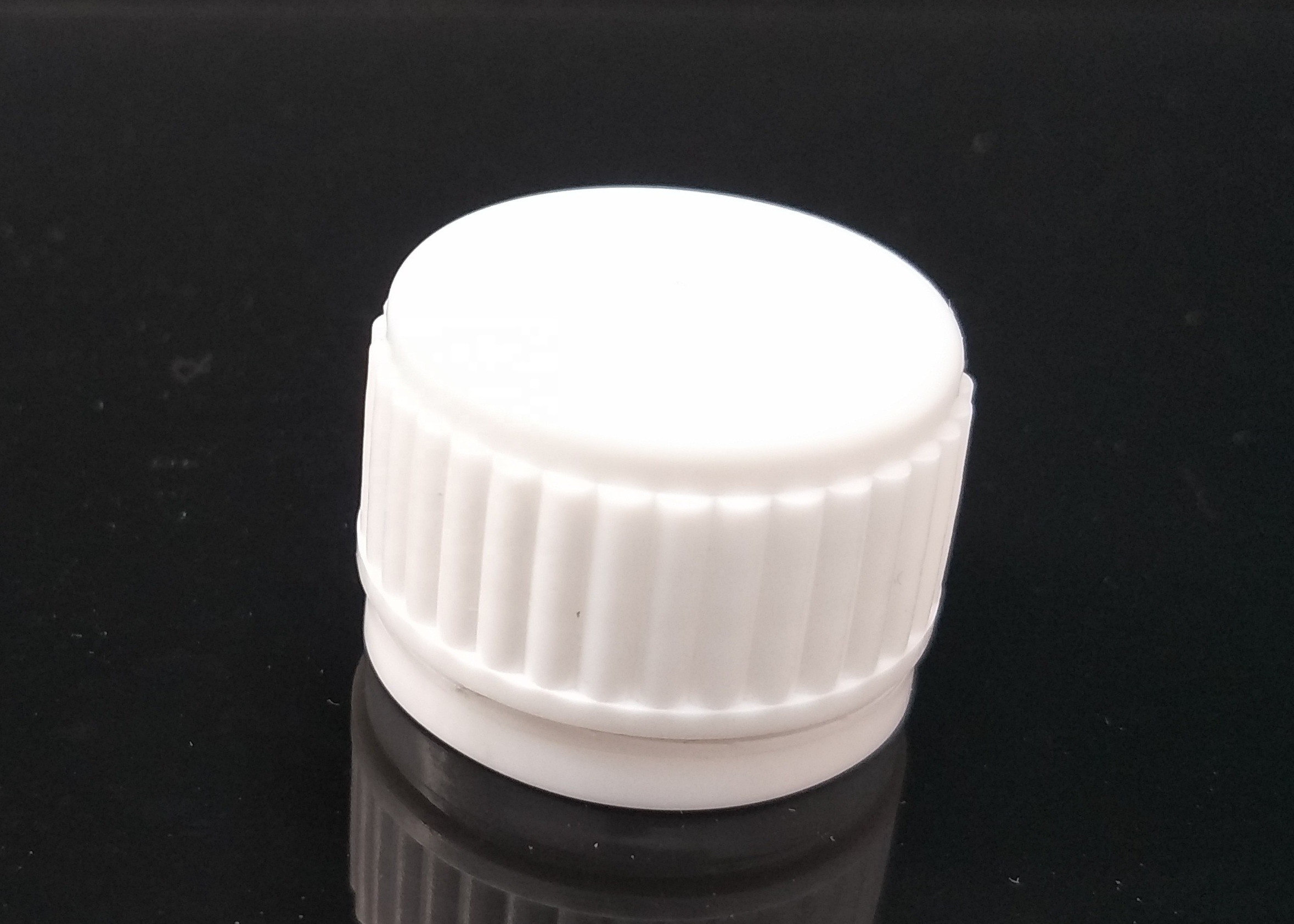 Buy cheap PE Plastic Bottle Screw Caps ISO9001 Childproof 38mm Plastic Caps from wholesalers