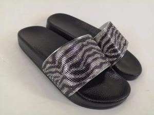 China Hot Sale Cute Outdoor Slippers , Factory Price Casual Slippers Outdoor factory