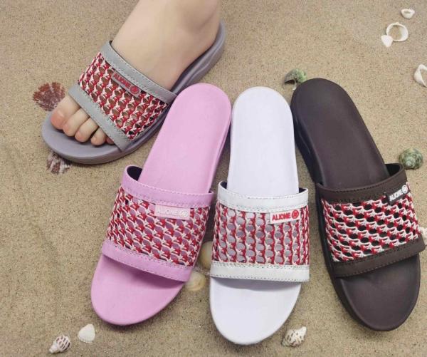 New Style Slide Slipper Flat Breathable Sport Outdoor EVA Sandals House Slippers