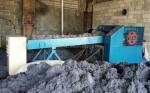 Waste textile shredding machine for cutting rag textile