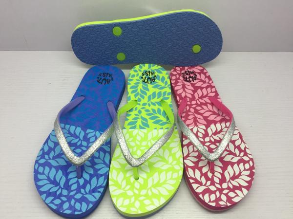 Women Beach Summer Casual Flip Flops Sandals Outdoor Wear Slippers Women′s Slim