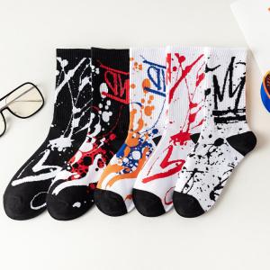 China Manufacture Fashion Men's Basketball Sports Socks Hip-hop High Street Skateboard Socks factory