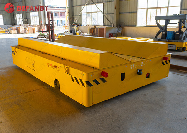 Four Wheels Battery Power V - Deck Groove Trackless Transfer Cart 0 - 20m / Min Speed For Cement Plant