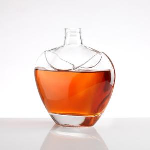China Super Flint Round 750ml Glass Liquor Bottle for Vodka Whiskey Gin Brandy Tequila Rum factory