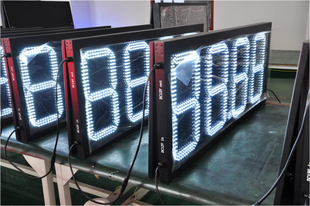 8000cd/m2 High Brightness Other Pixel Pitch IP65 LED Gas Sign 8.88 for Outdoor Display