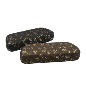 China Thin And Slim Hard Shell 32mm Metal Glasses Case Hot Stamping Logo factory