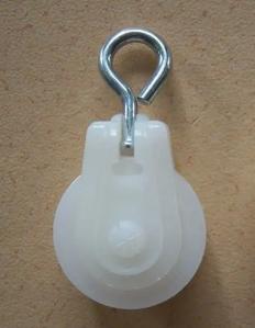 China 20mm 45mm 90mm Cast Iron Nylon Poultry Pulley Automatic Chicken Feeder System factory