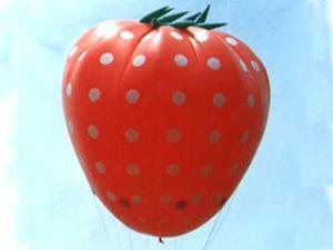 China Red stawberry with dots inflatable helium balloon factory