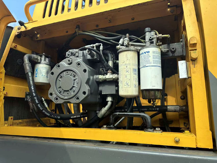 Used Volvo EC480D Excavator 48 Ton Crawler in Shanghai with Operating Weight 47900 KG