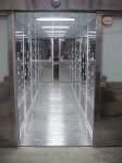 Automatic double door cargo air shower room
