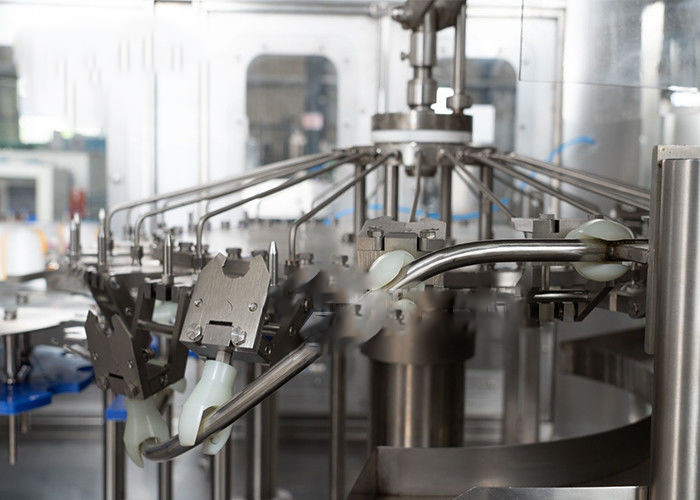 Automatic 1500 BPH SUS304 Carbonated Drink Bottling Machine
