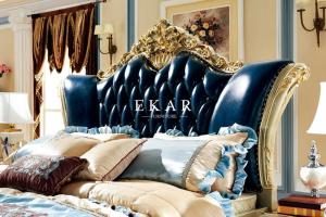 China Luxury Classic Design Wooden Carved Upholstered Leather King Size Bed factory