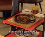 Waiters White Delivery Robot Food 12-14H Battery Life Steak Sushi Restaurant
