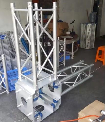 Silver Outdoor Stage Truss Easy Disassemble Aluminum Layer Truss For Event