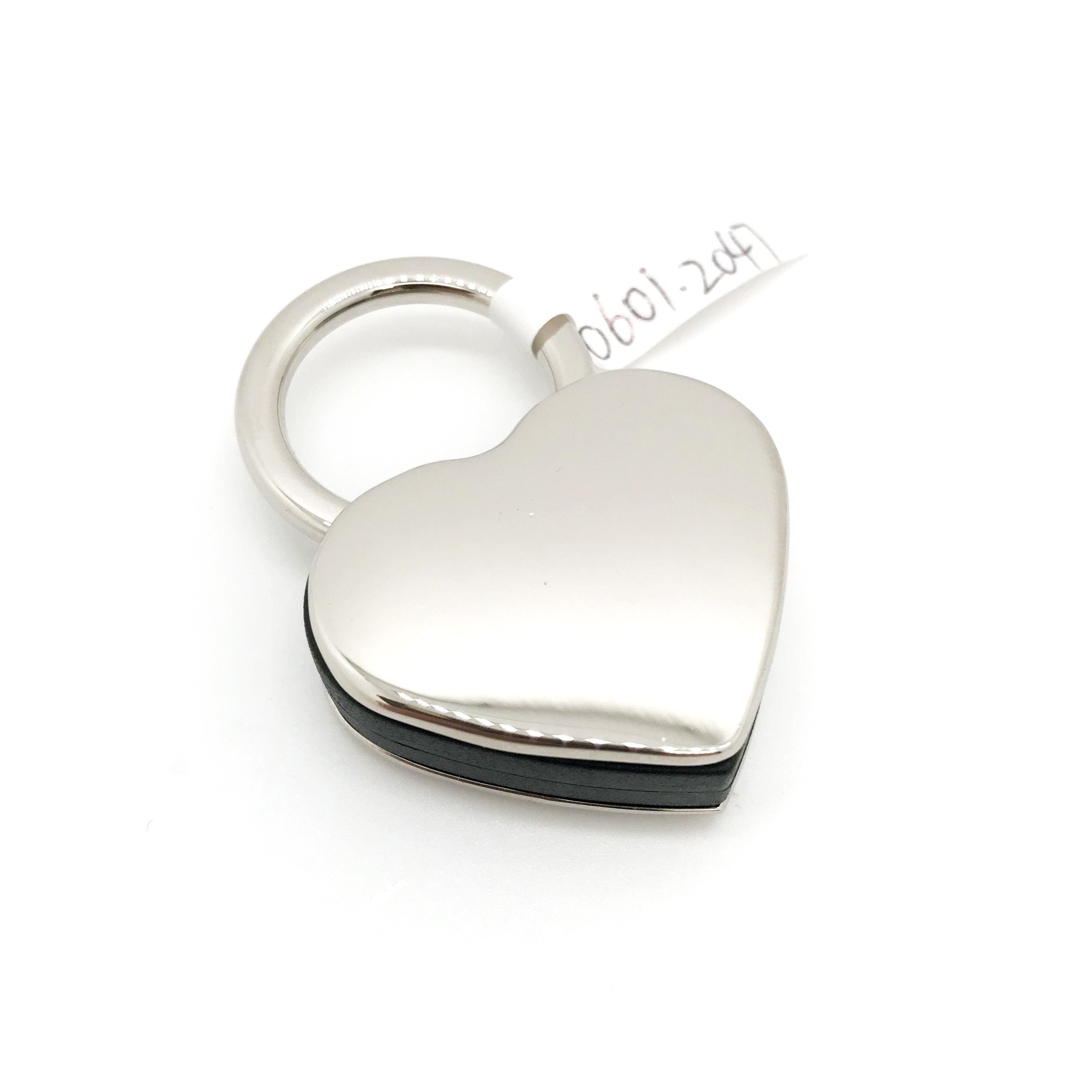 Black heart Metal Key Holder Metal Keychain Holder Minimum Order Quantity 500