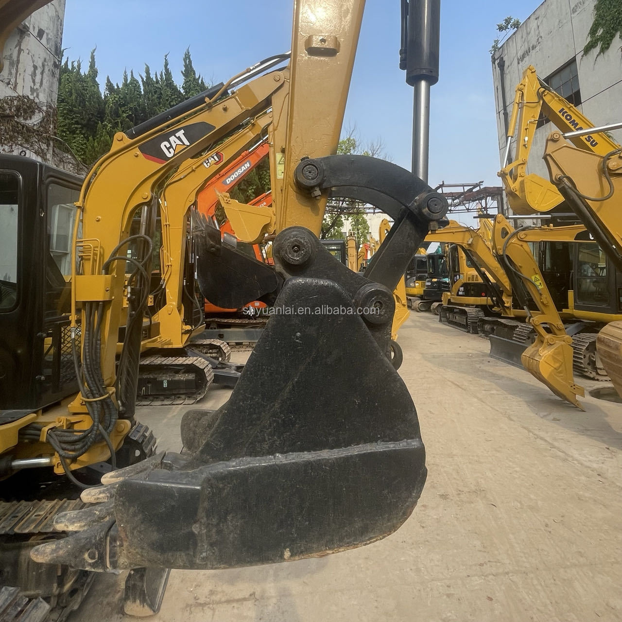 Digging condition is good, price is cheap, Caterpillar 303.5 excavator for sale Digging