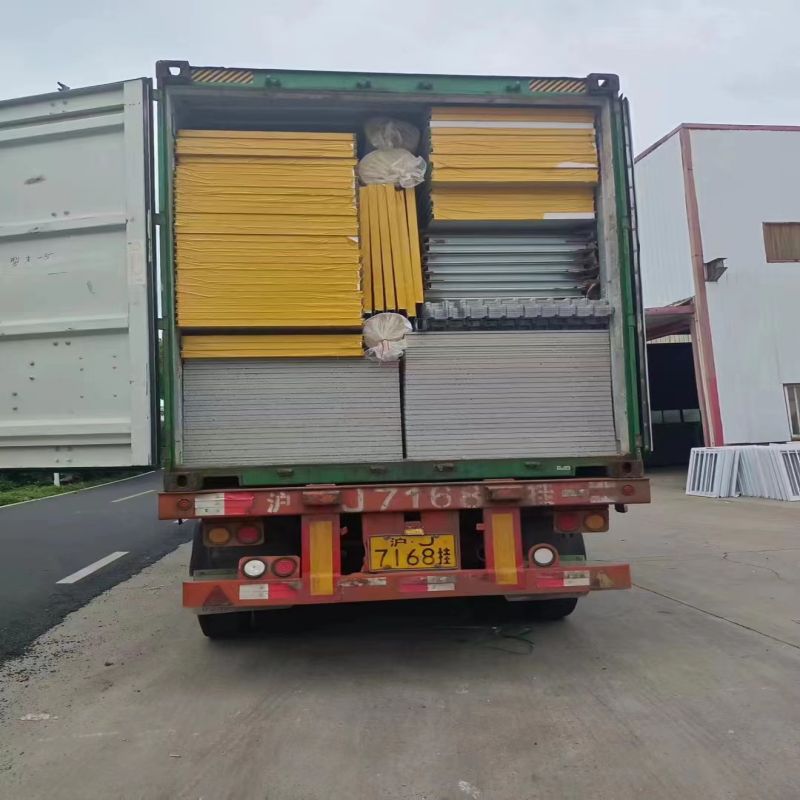 Steel Structure 2 Floor Prefab Container House for Luxurious Restaurant and Office