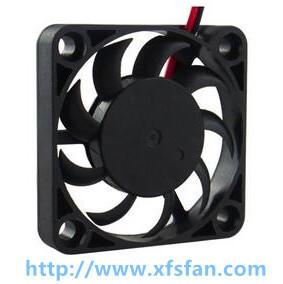 China Industrial DC Cooling Fan 40*40*7mm Air Cooler Fan for Ethernet Switches factory