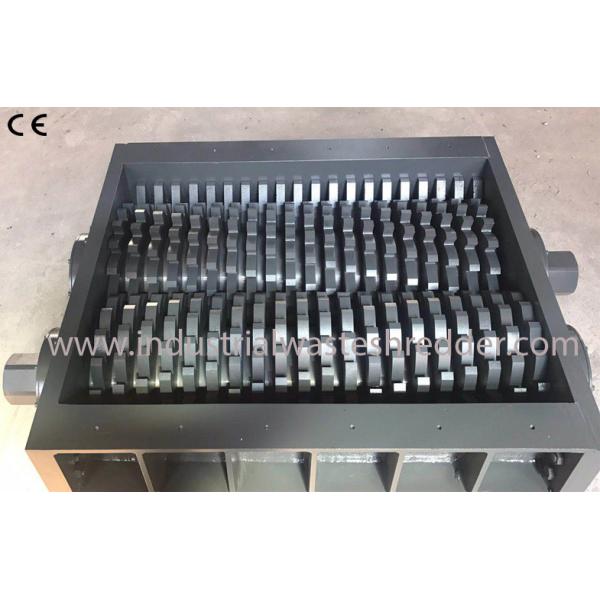 China Customizable Plastic Film Shredder Steel Blade With PLC Control System factory