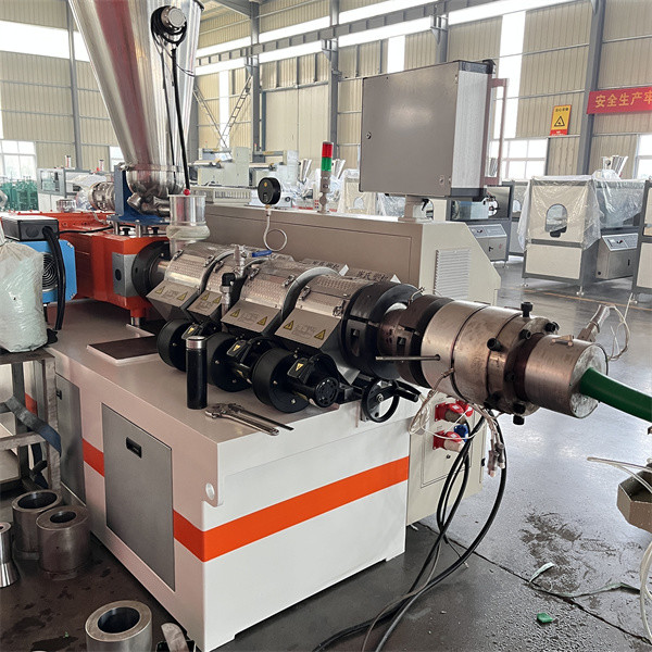 16-110mm Plastic Electric PVC Pipe Making Machine , CPVC Pipe Manufacturing Machine