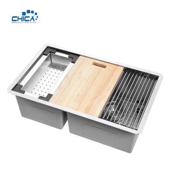 SUS304 Stainless Steel Kitchen Sinks With Filter Basket Double Bowl Handmade