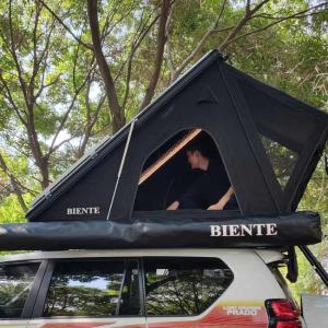 China Outdoor Pop Up Car Rooftop Tent Hard Shell Car Tent 2.3m Telescopic Aluminum Ladder Included factory