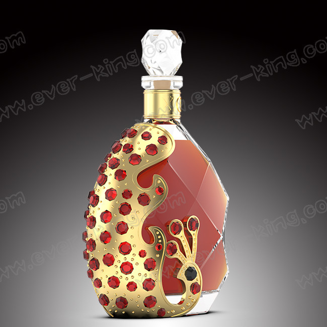 Luxury Crystal 700Ml Whiskey Glass Bottle With Glass Cap