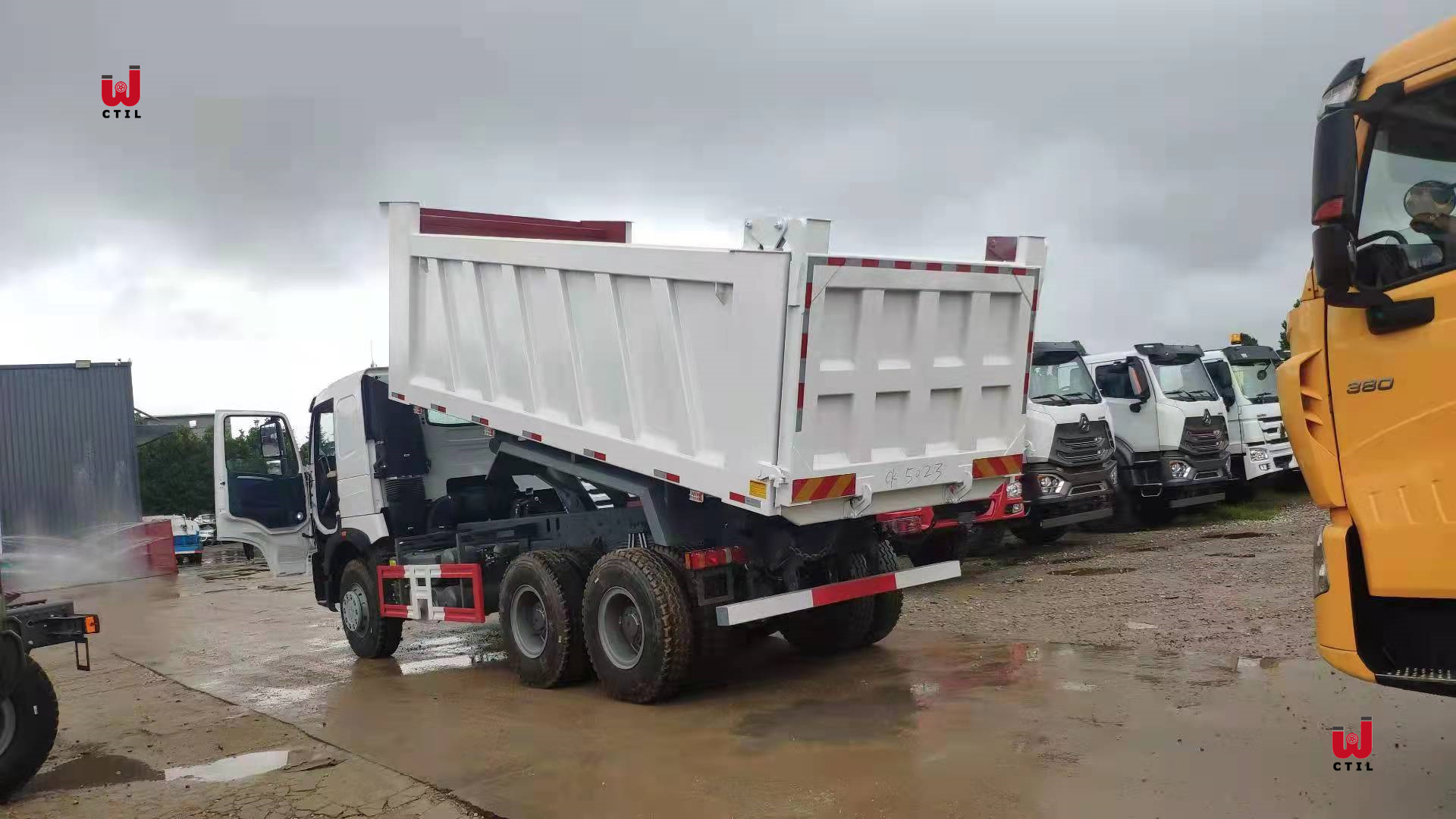 HOWO H7 EURO 4 DUMP TRUCK