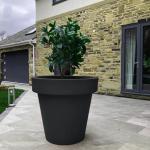 Unique Modern Fiberglass Flower Pots Glossy Finished For Indoor Outdoor Decor