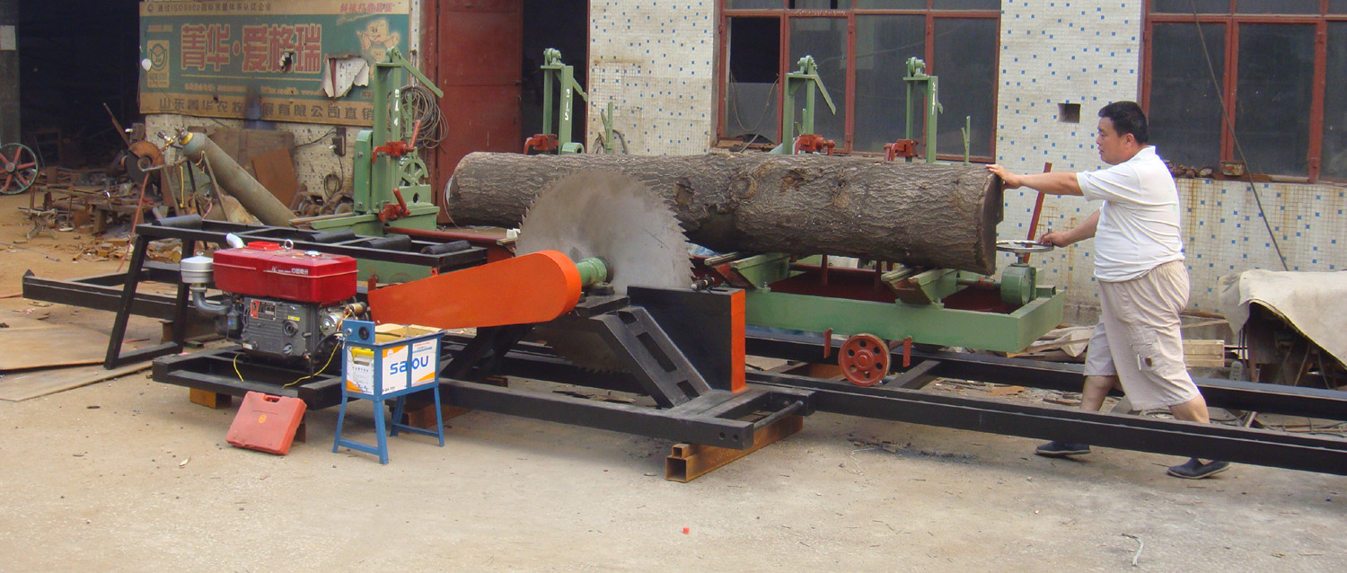 Diesel Engine powered portable circular sawmill, portable swing blade sawmill