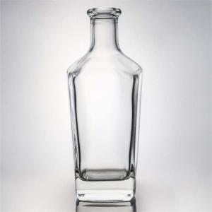 China 700ml Square Glass Bottle for Customized Logo Acceptable Vodka Spirit Liquor Rum factory