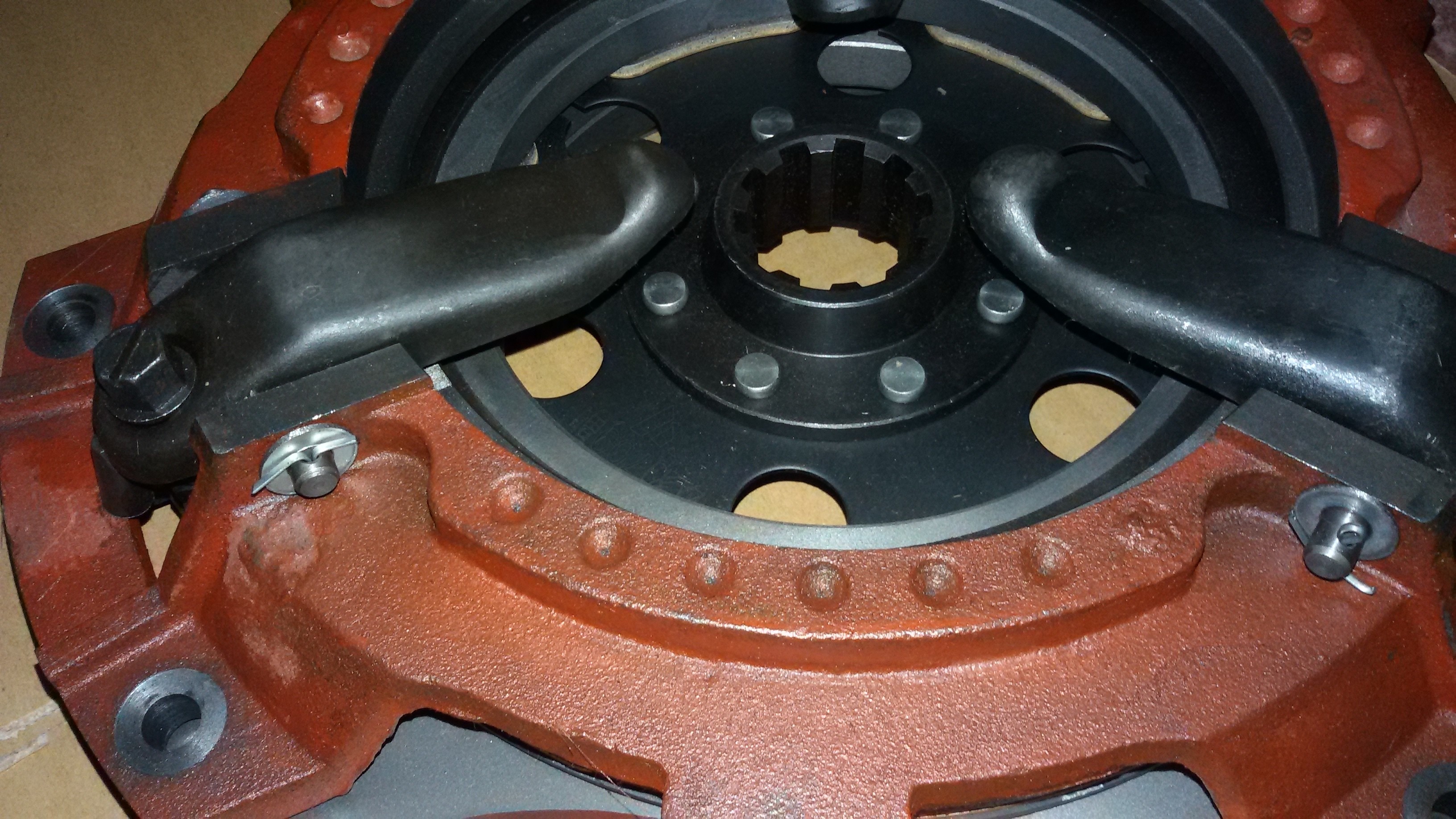 for FORD New Holland tractor clutch cover E0NN7563CA