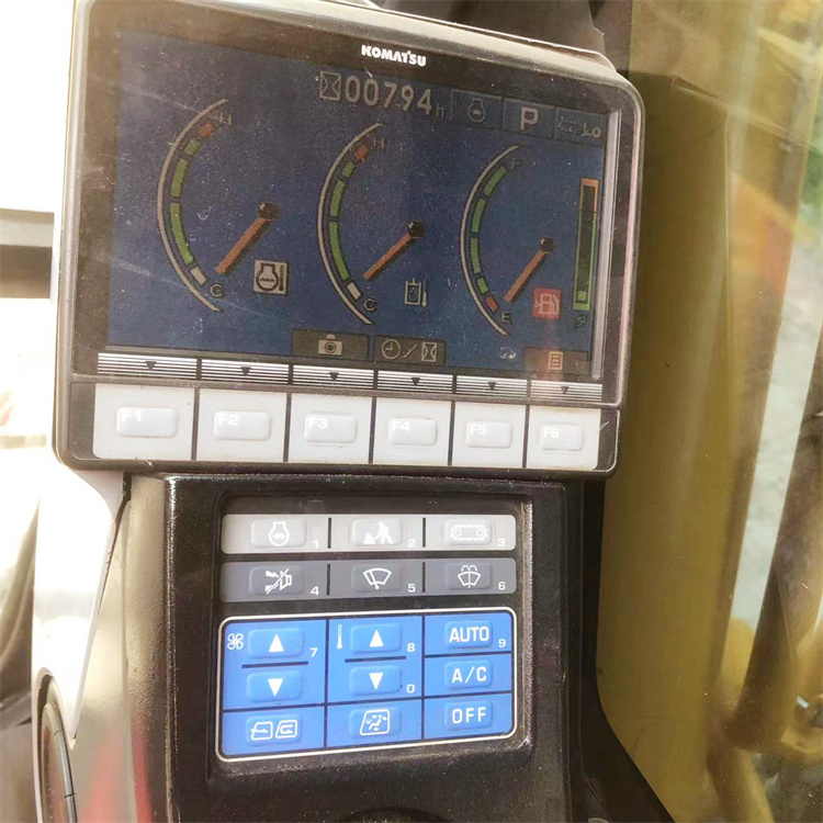 Low Hour Used Komatsu PC 200-8MO Excavator in Japan Year 2022 794 Working Hours 20 Ton