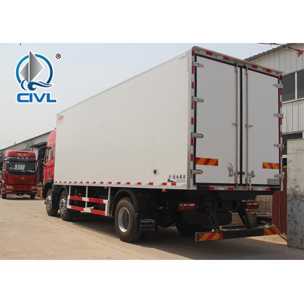 Euro 2 5 Ton Refrigerated Truck For Frozen Foods Transporting XL-300 -18 Degree Goods Truck