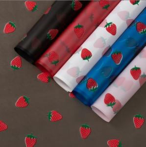 China Wholesale of foreign trade brushed strawberry matte waterproof flower wrapping paper, flower art packaging, semi-transparent flower paper materials factory