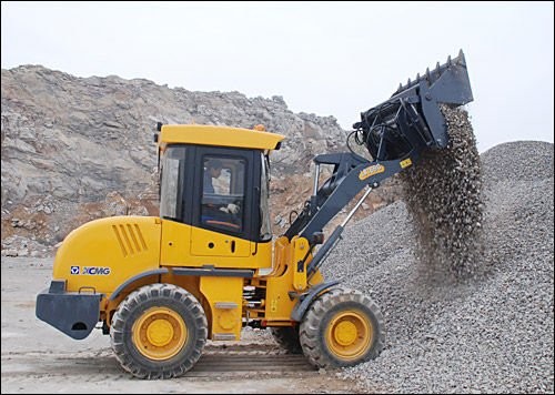 XCMG Wheel Loader LW168G, Lifting ability 35KN, bucket capacity 0.9-1.6cbm