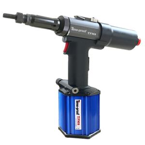 China Automatic 7mm Stroke Pneumatic Rivet Nut Tool For M3 - M8 All Materials CE factory