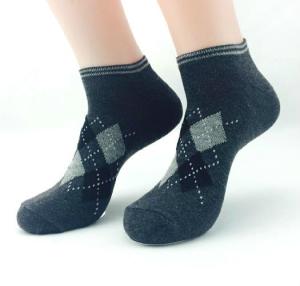 China Custom logo, design cotton Material Men Ankle Socks factory